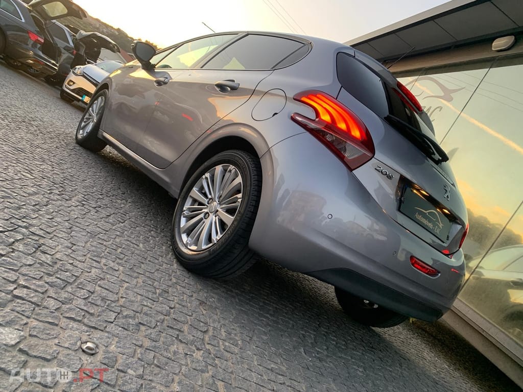 Peugeot 208 1.5 BlueHDi Signature