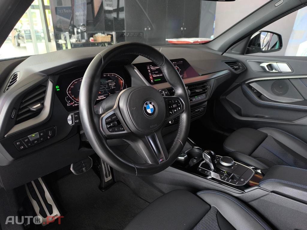 BMW 116 d Pack Desportivo M Auto