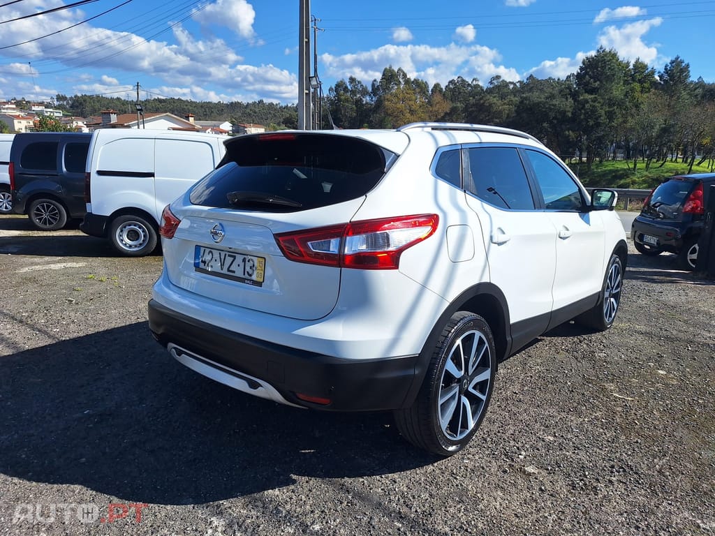 Nissan Qashqai 1.5 dCi Tekna Premium 17 Pack S Pele Preta