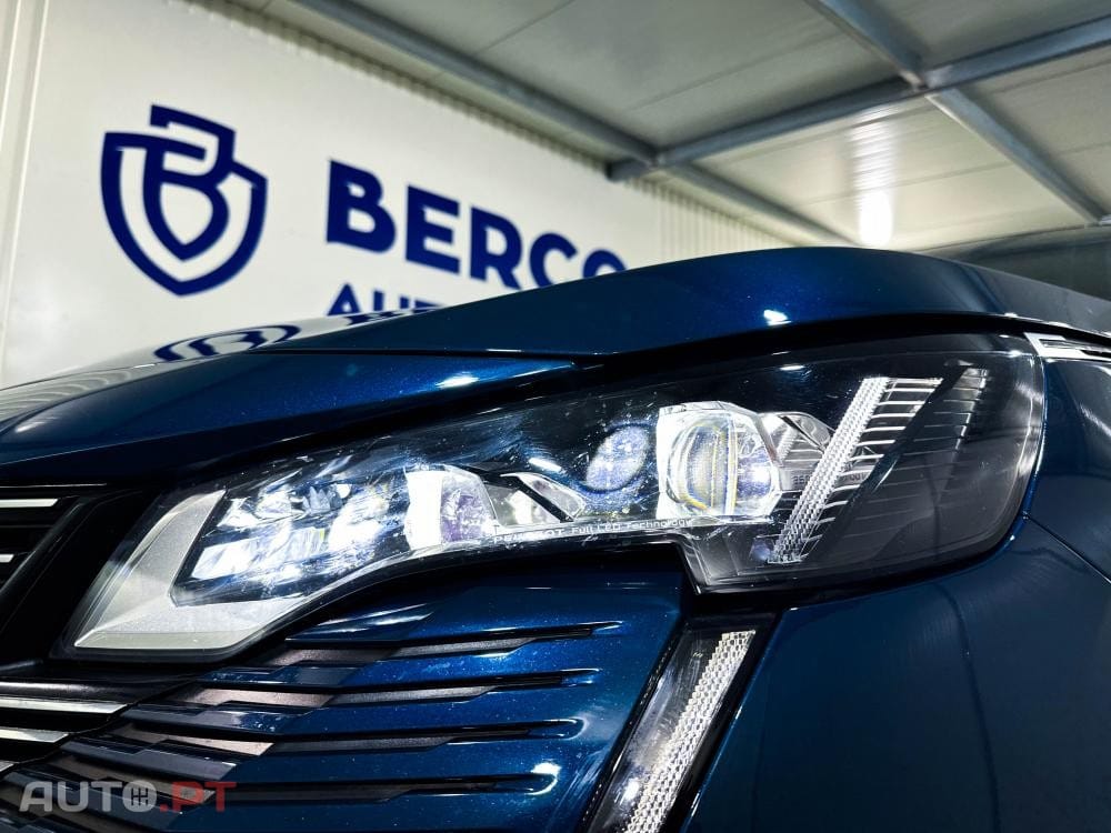 Peugeot 5008 Hybrid 136 e-DSC GT