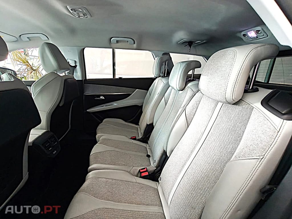 Peugeot 5008 1.5 BlueHDi Allure Pack EAT8
