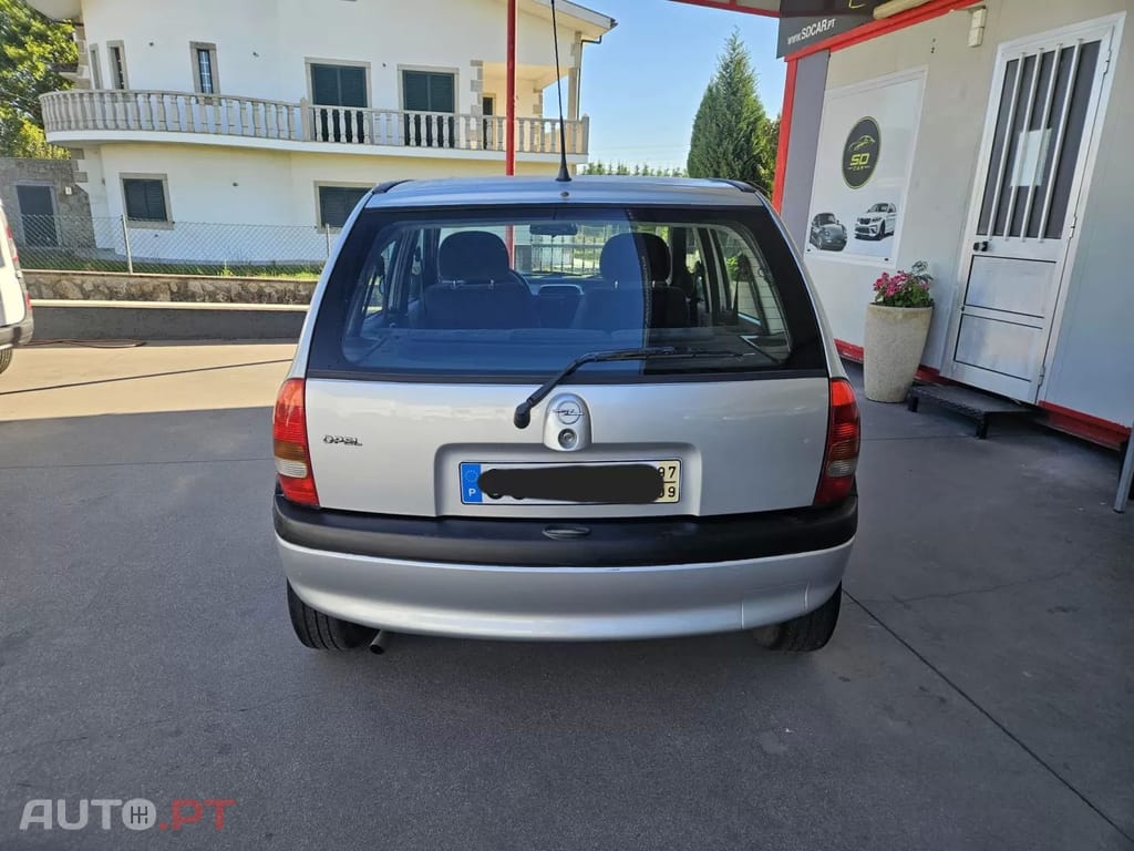 Opel Corsa 1.0 12V Confort