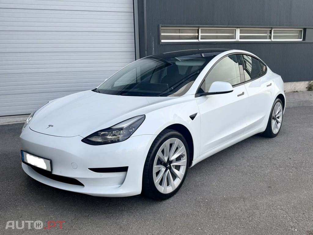 Tesla Model 3 Standard Range Plus RWD
