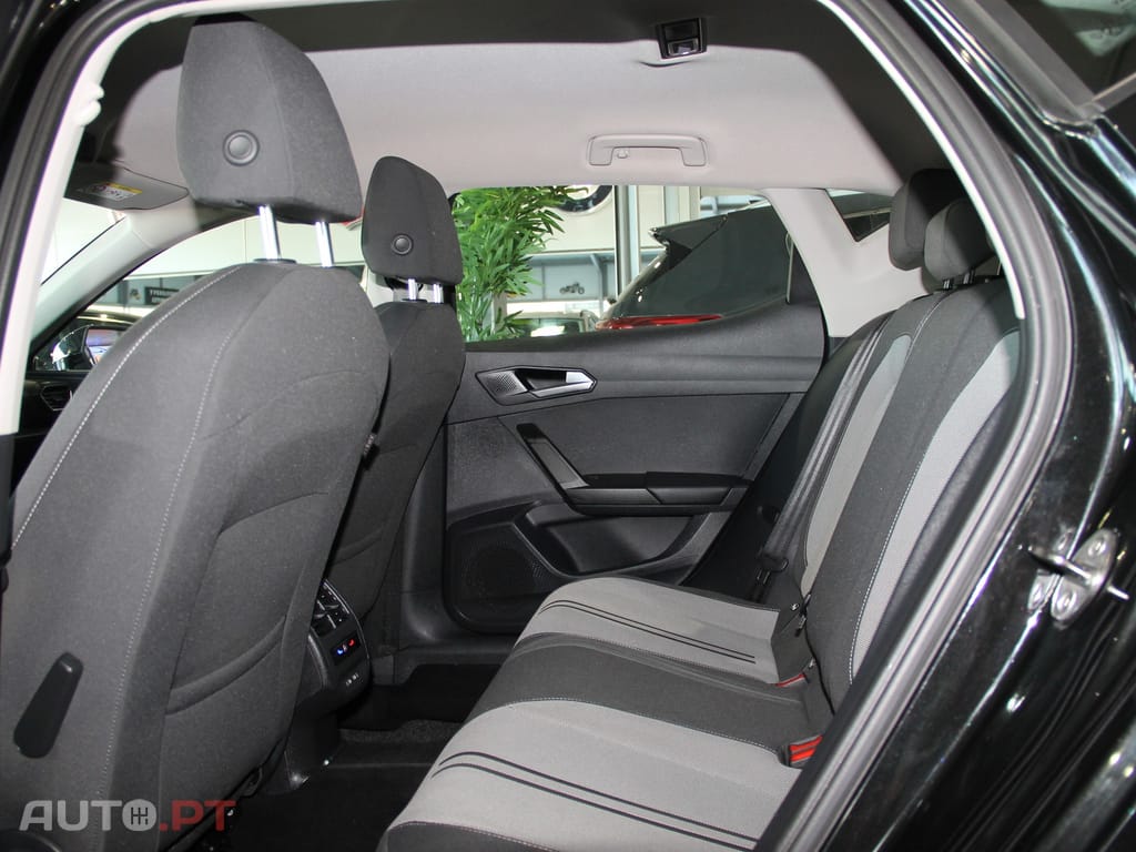 SEAT Leon 2.0 TDI Style — fotografia 7