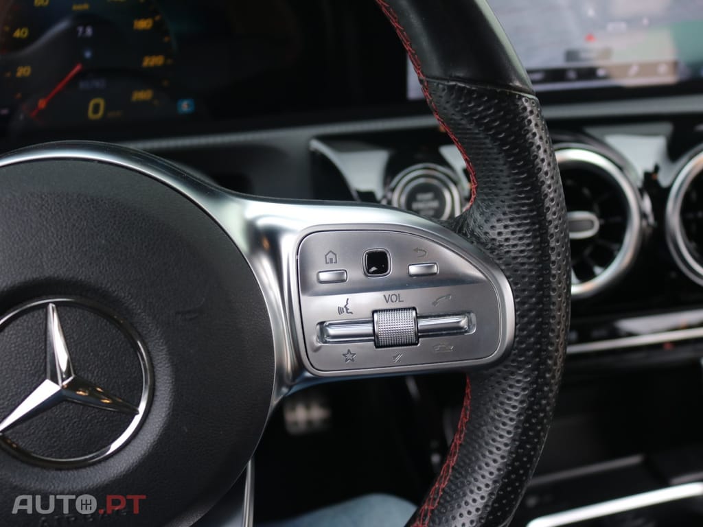 Mercedes-Benz A 160 d AMG Line