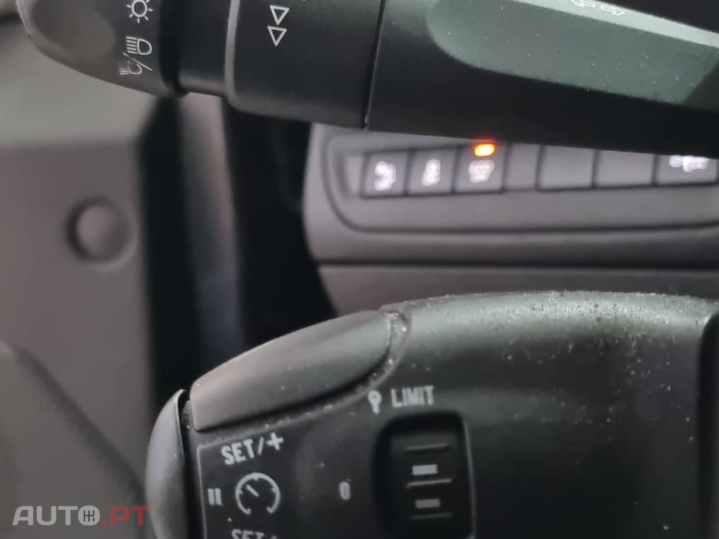 Peugeot 2008 1.6 e-HDi Allure