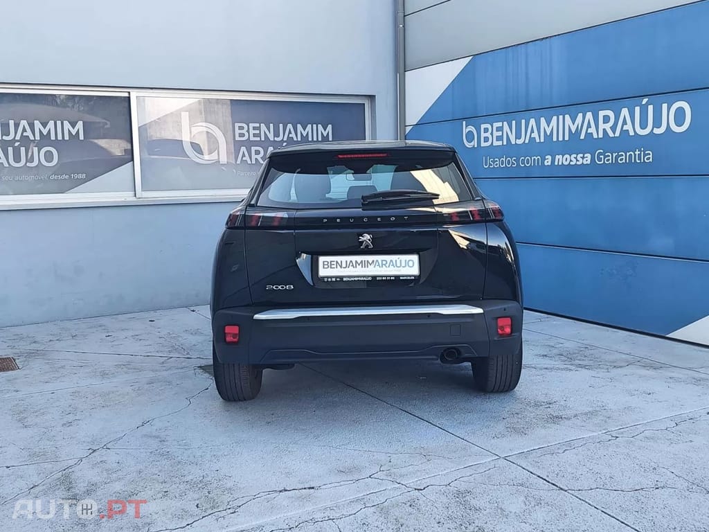 Peugeot 2008 1.2 PureTech Active Pack