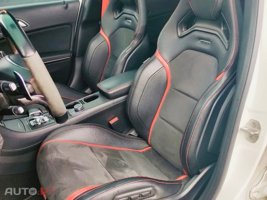 Mercedes-Benz A 45 AMG AMG 4Matic Speedshift 7G-DCT