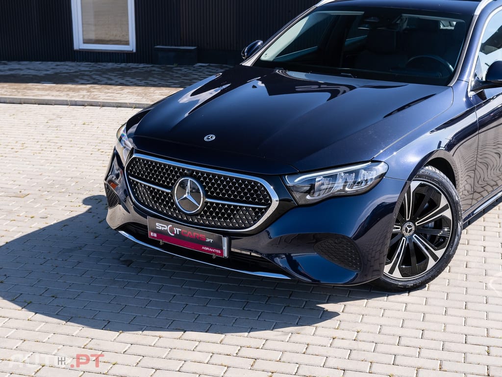 Mercedes-Benz E 300 Outro