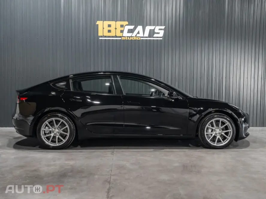 Tesla Model 3 Long-Range Dual Motor AWD