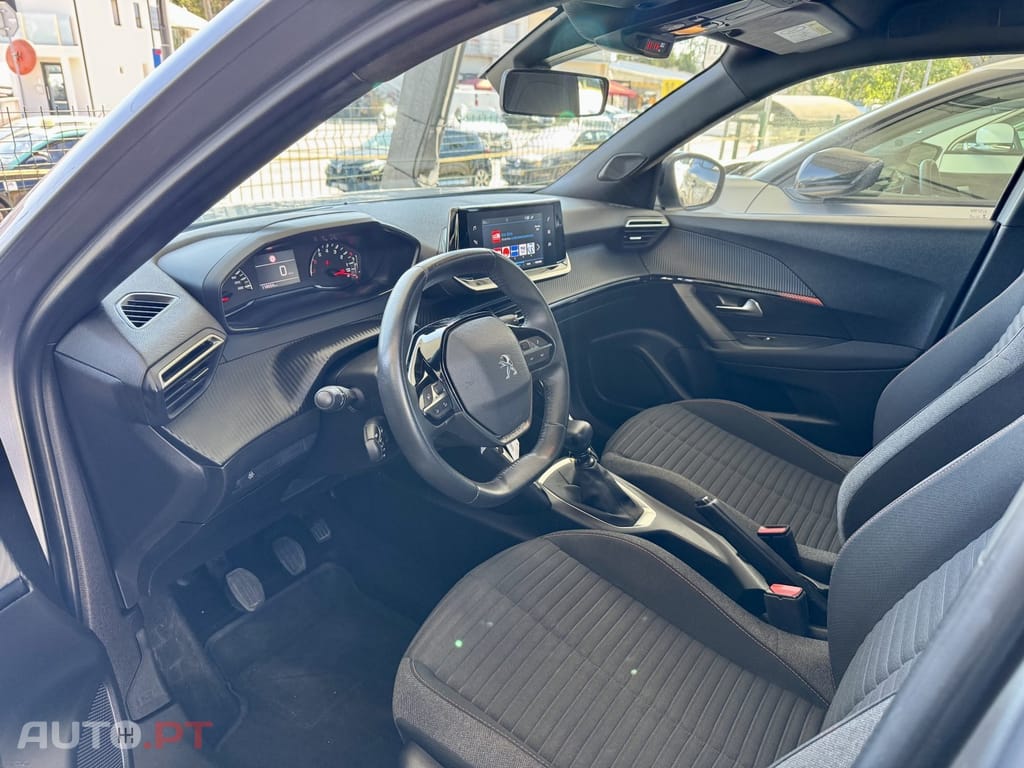 Peugeot 2008 1.2 PureTech Active