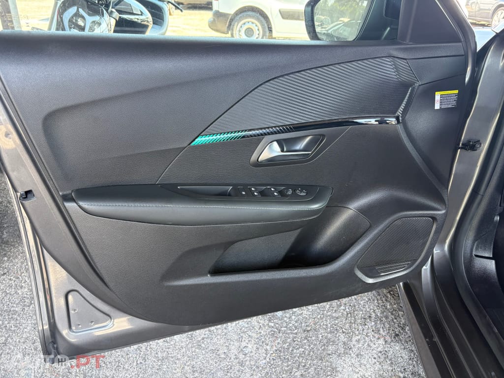 Peugeot 208 1.2 PureTech Allure Pack EAT8