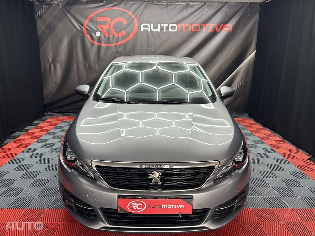 Peugeot 308 1.2 PureTech Active J17