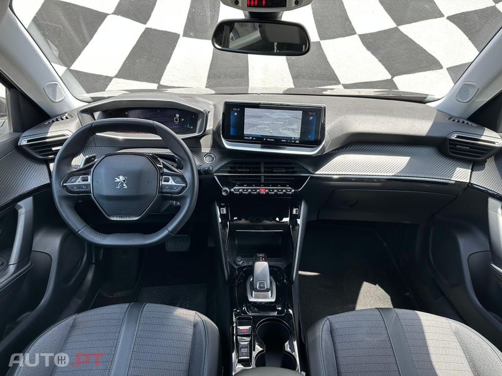 Peugeot 2008 1.5 BlueHDi Allure EAT8