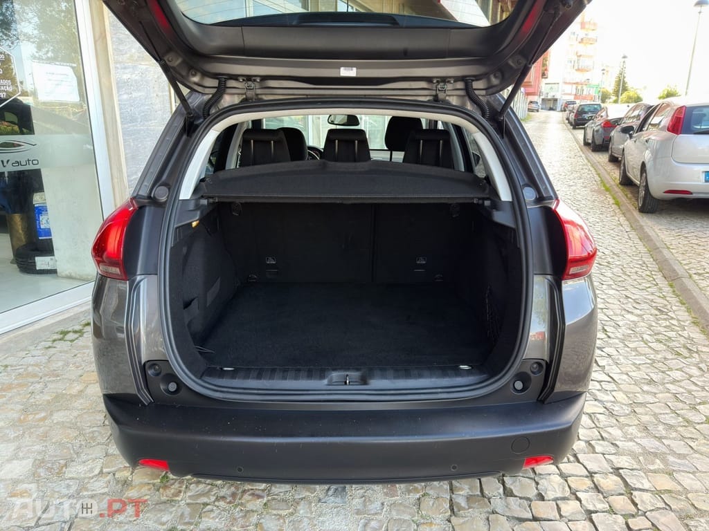 Peugeot 2008 1.2 PureTech Style