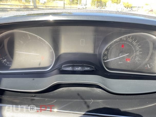 Peugeot 208 82 PureTech Style