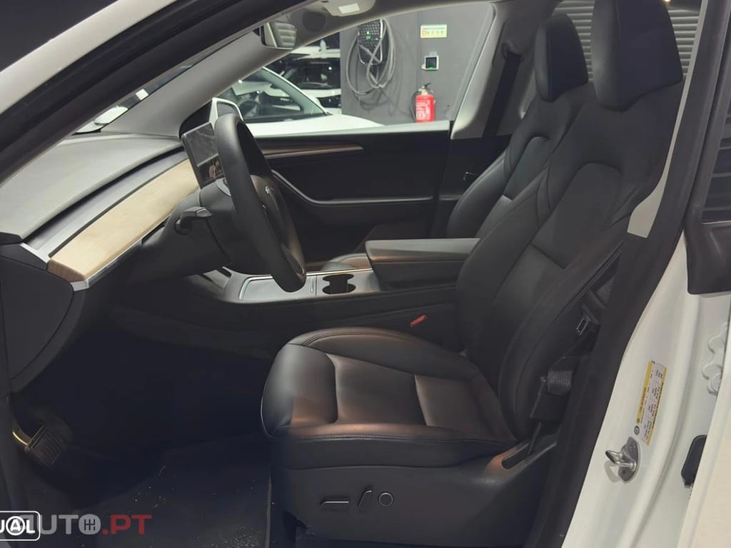 Tesla Model Y Performance Tração Integral
