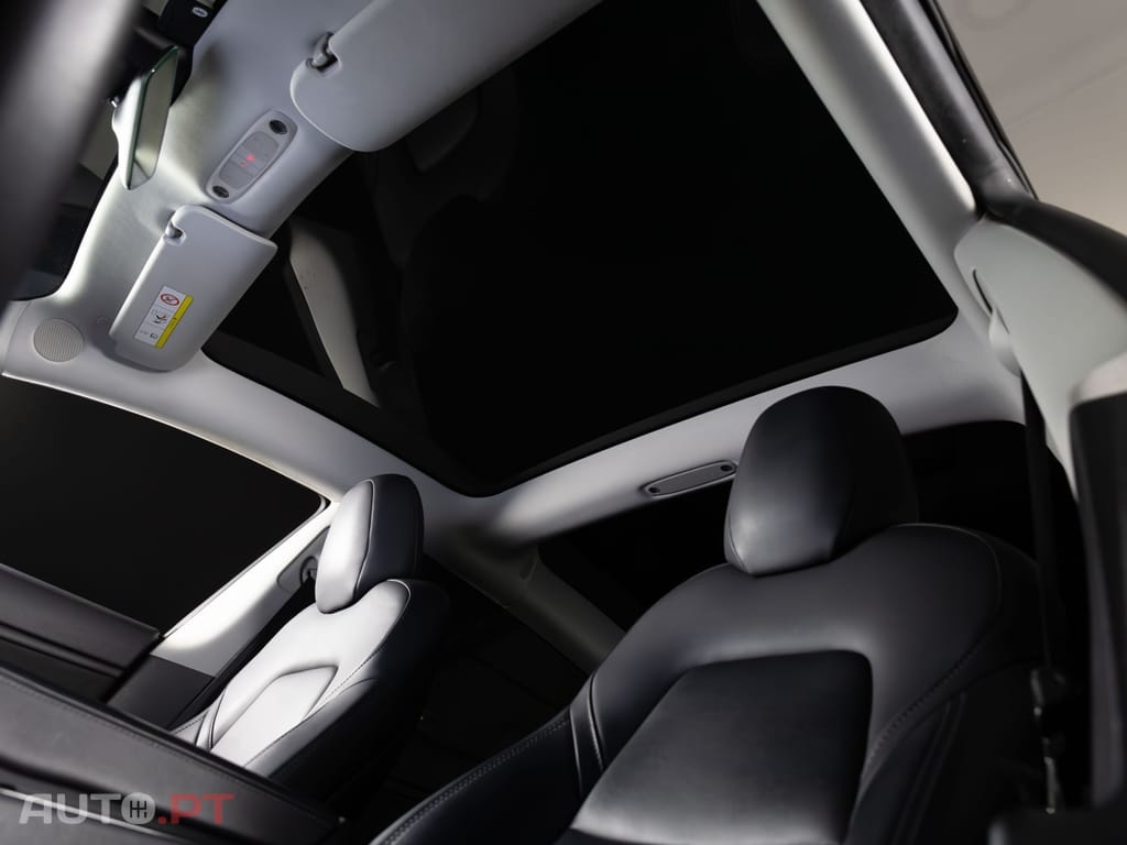 Tesla Model 3 Long-Range Dual Motor AWD