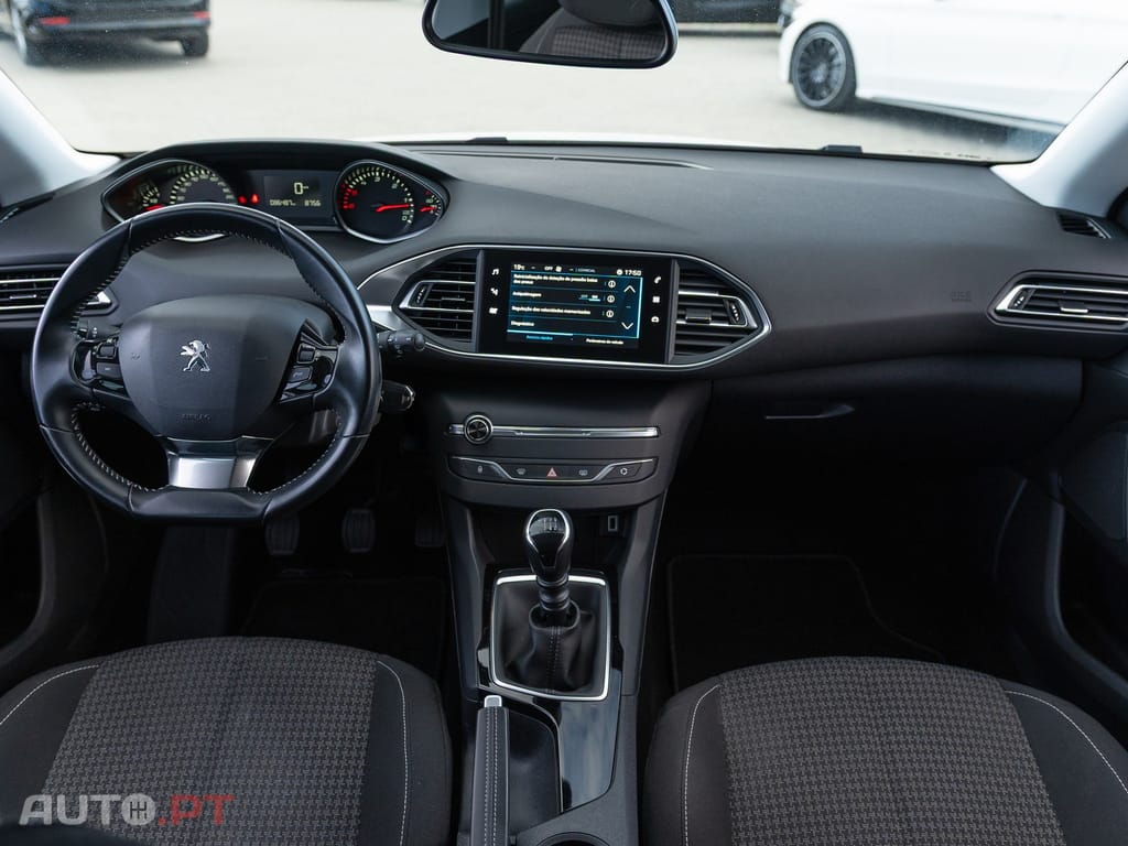 Peugeot 308 1.5 BlueHDi Business Line