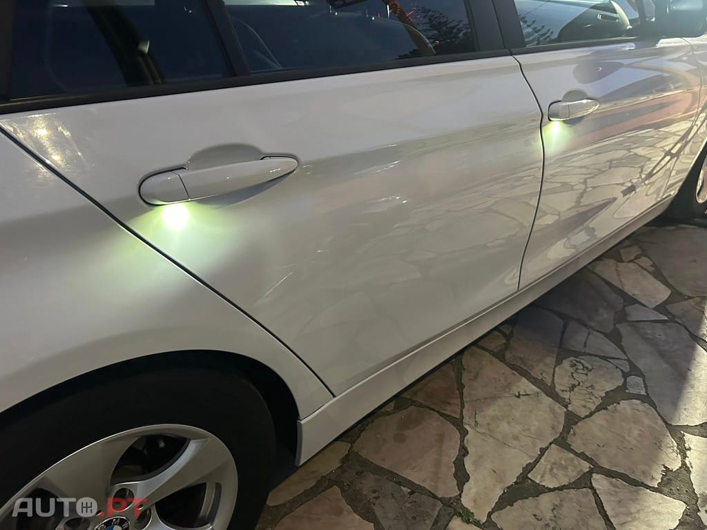 BMW 320 d Line Modern Auto-2013
