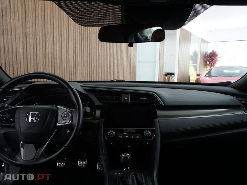 Honda Civic 1.0 i-VTEC Elegance