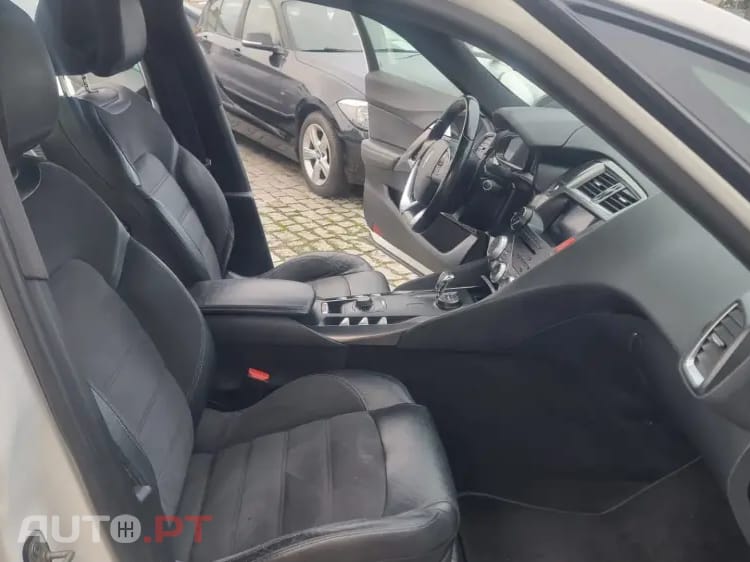 Citroen DS5 2.0 HDi Hybrid4 So Chic CMP6