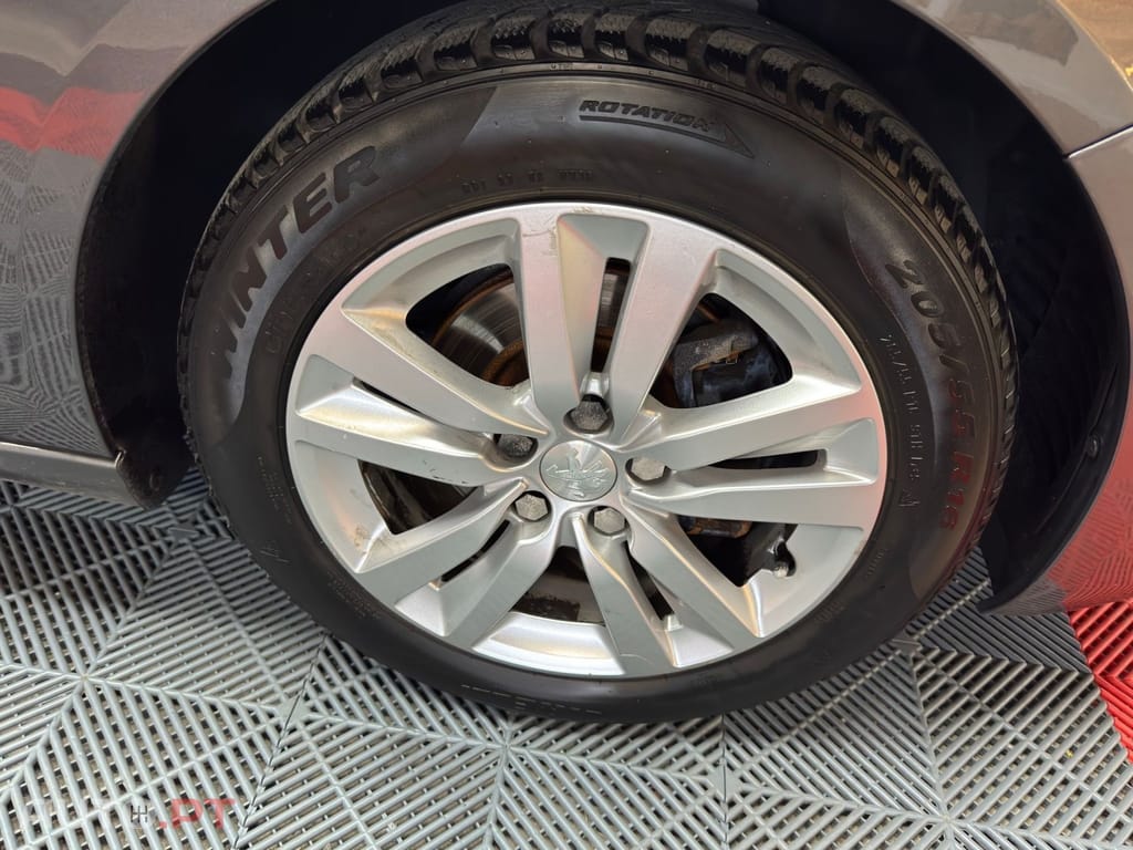 Peugeot 308 1.5 BlueHDi Allure EAT8