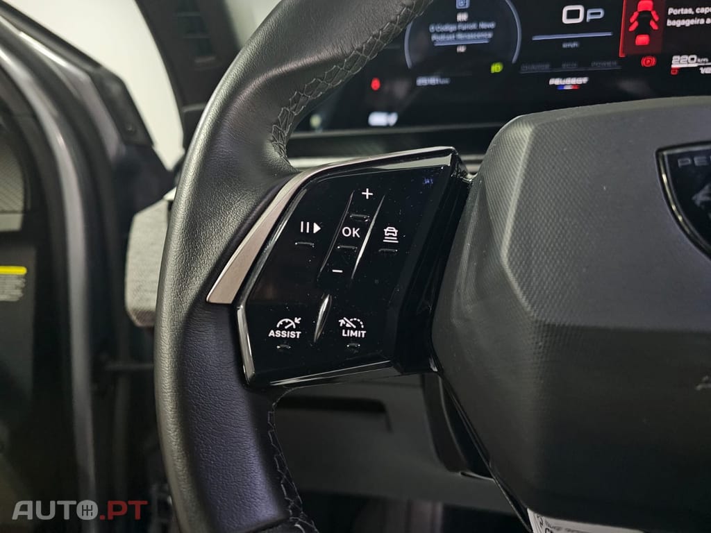 Peugeot 5008 1.2 Hybrid Allure e-DCS6