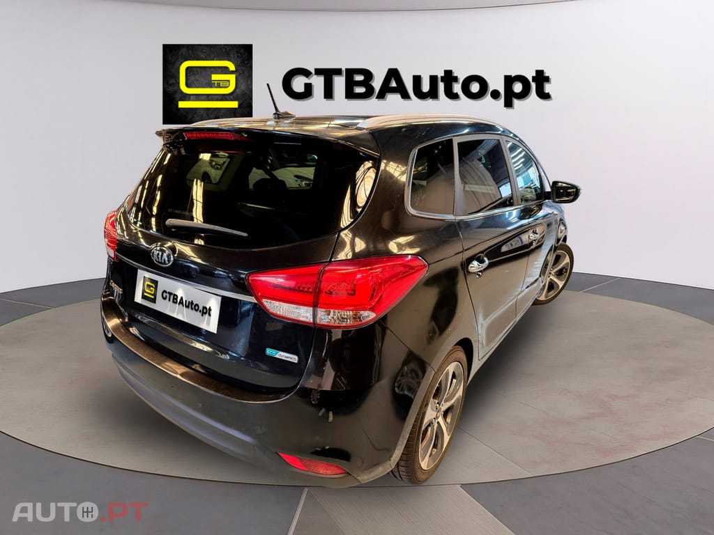 Kia Carens 1,7d 7L