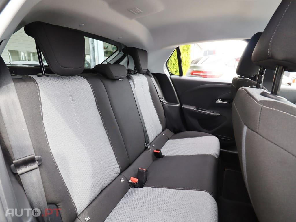 Opel Corsa 1.2 T Business Edition
