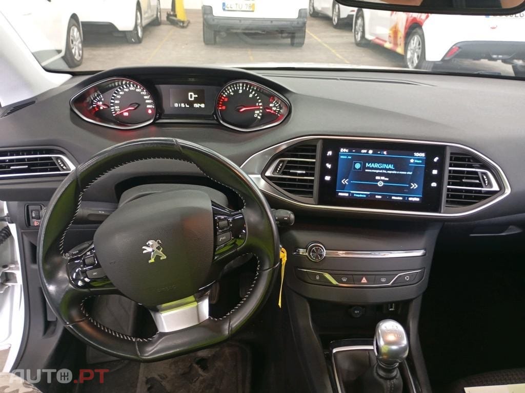 Peugeot 308 1.5 BlueHDi Business Line