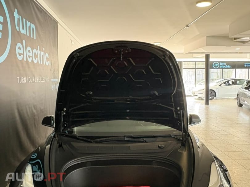 Tesla Model 3 Long Range AWD Dual Motor