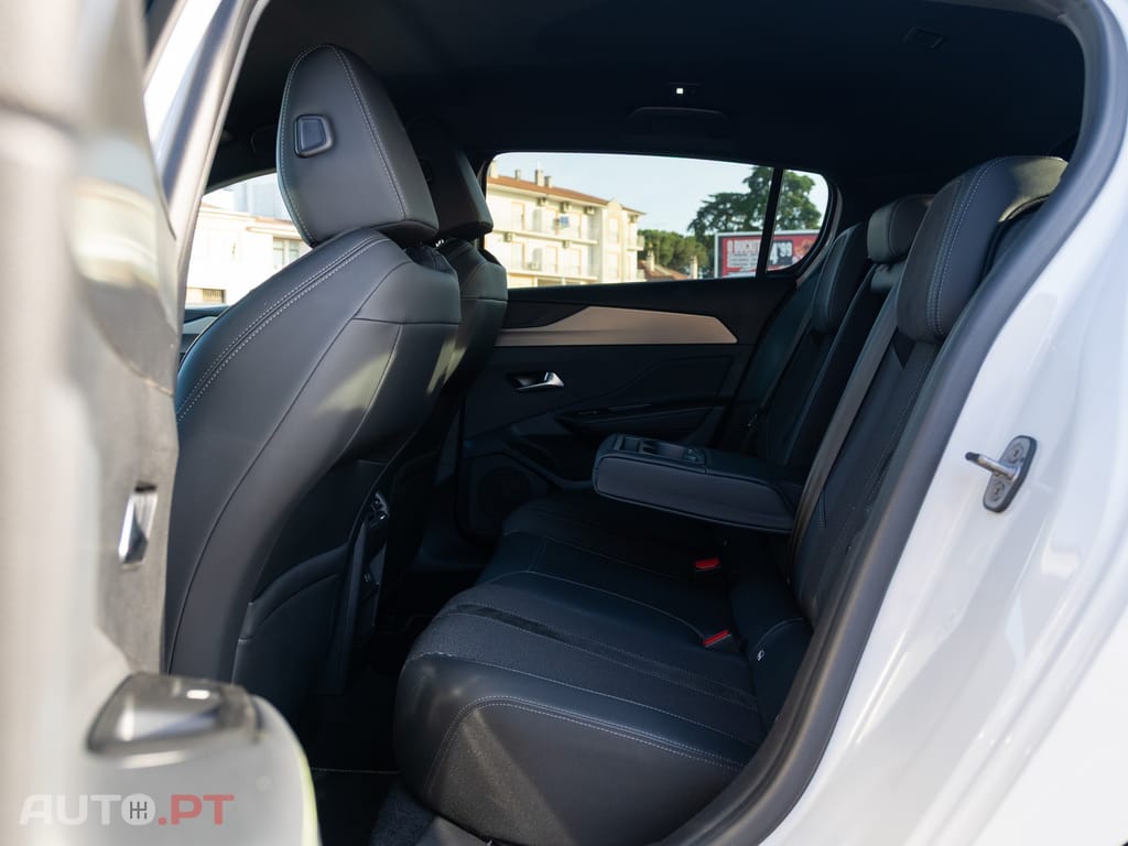 Peugeot 308 1.6 Hybrid GT e-EAT8