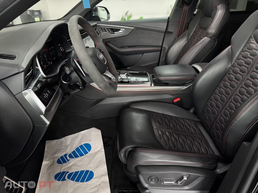 Audi RSQ8 4.0 TFSi quattro Matrix