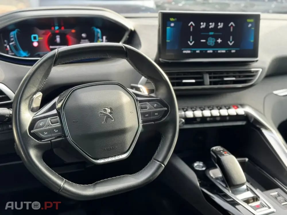 Peugeot 3008 1.6 Hybrid Allure e-EAT8