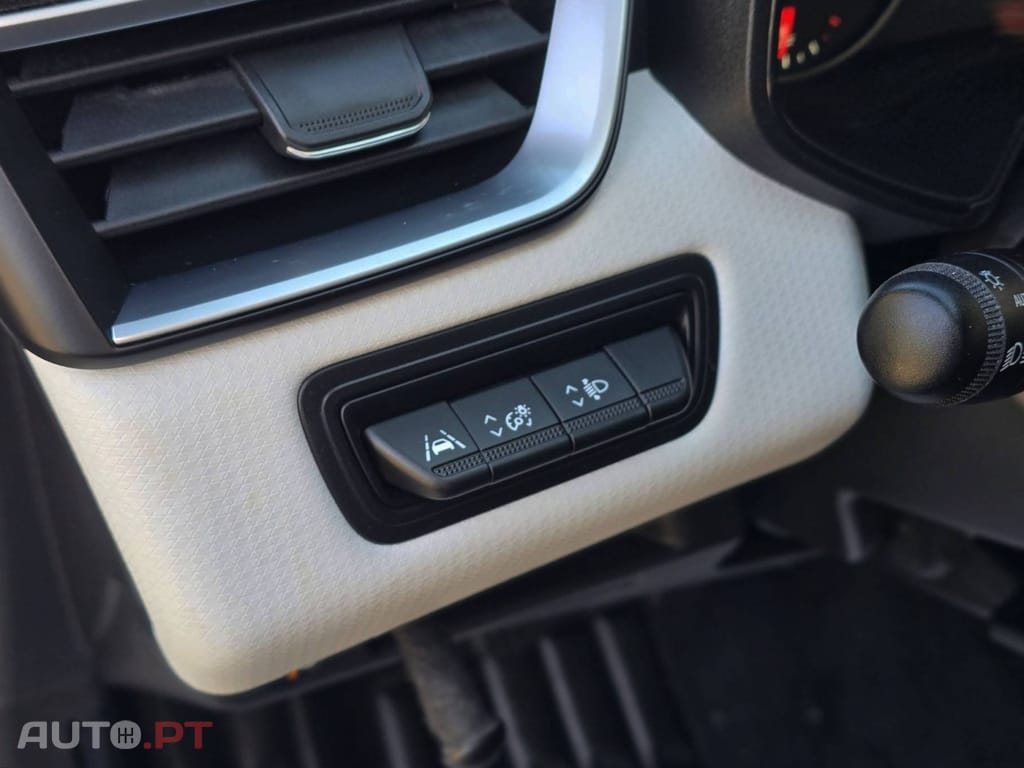 Renault Clio 1.0 TCe Limited Bi-Fuel