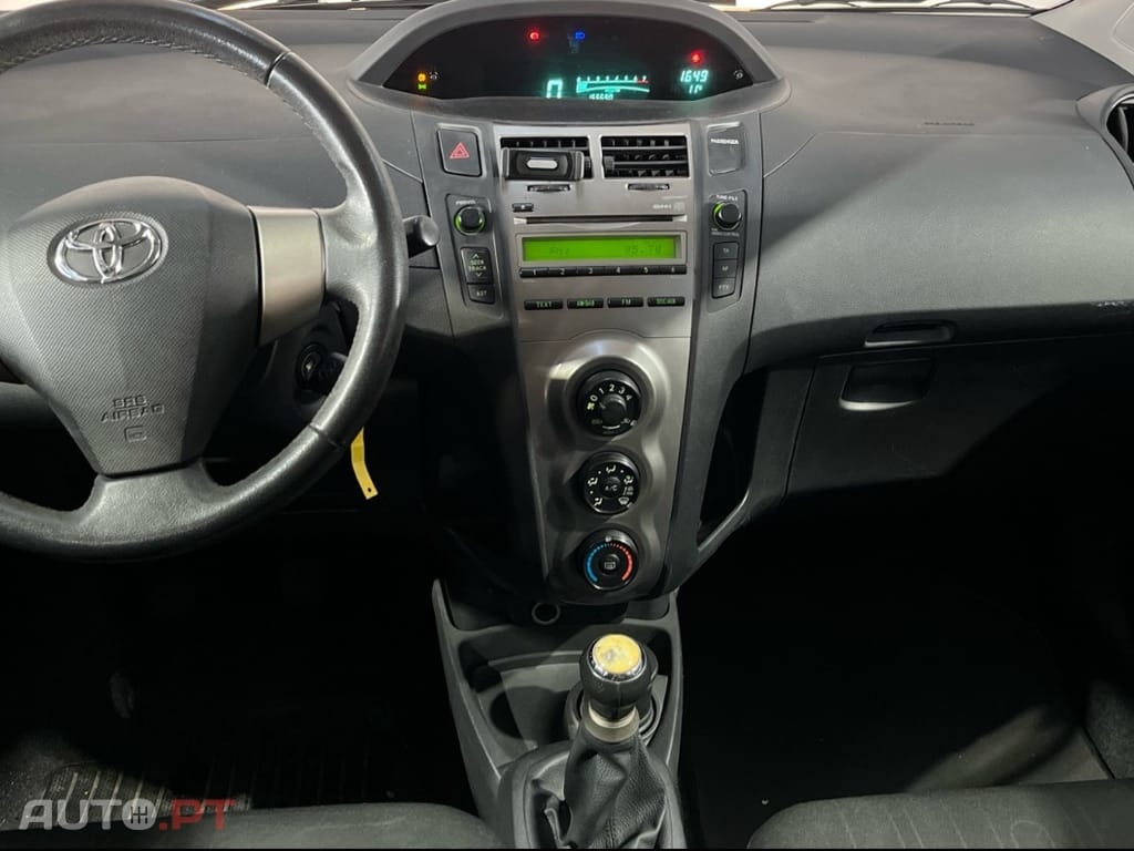 Toyota Yaris 1.0 VVT-I