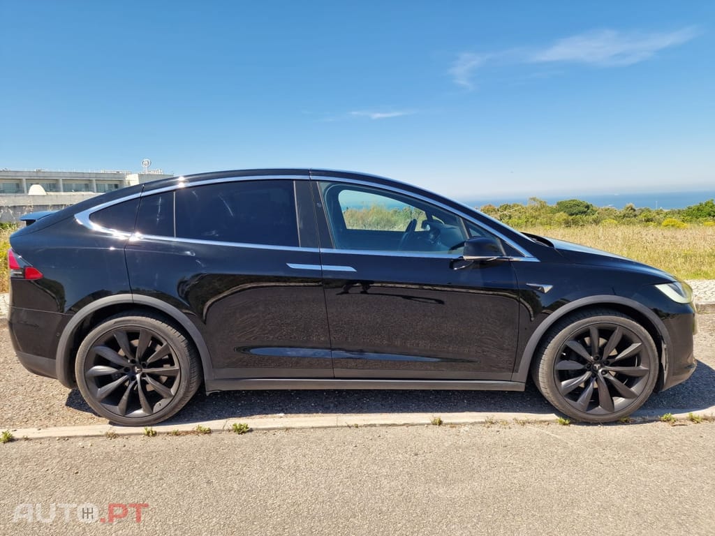 Tesla Model X Long Range