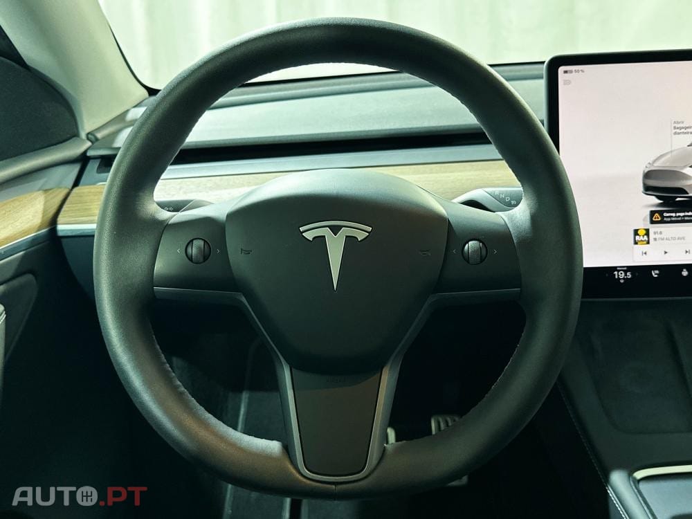 Tesla Model Y Performance Dual Motor AWD