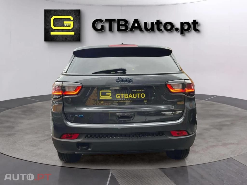 Jeep Compass 1.3 Híbrido  T4 Trailhawk AWD 