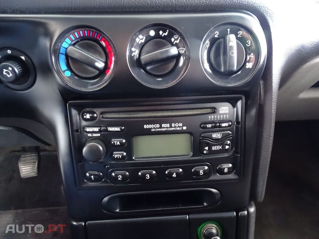 Ford Mondeo 1.8 TD Ghia