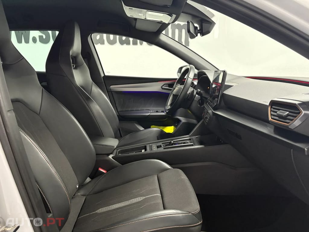 Cupra Leon 1.4 e-Hybrid MID DSG