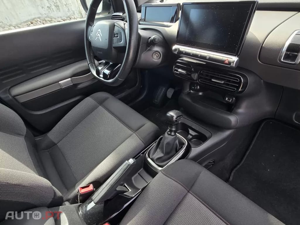 Citroen C4 Cactus 1.2 PureTech Shine Pack