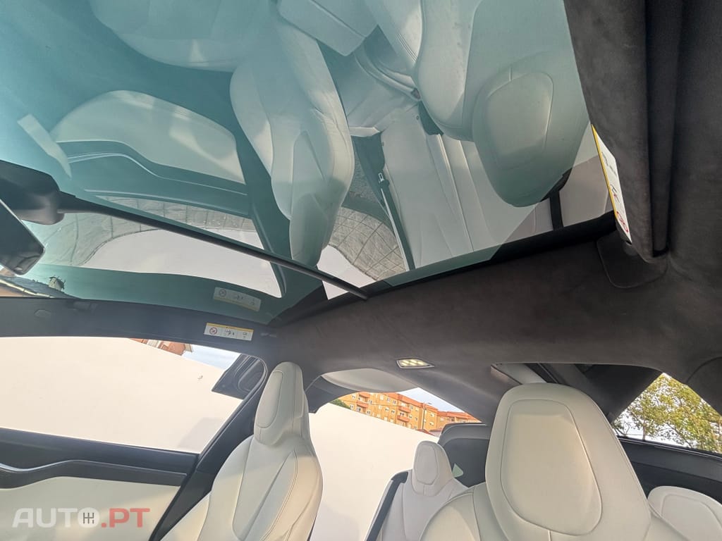Tesla Model X 100 kWh Long Range Plus AWD