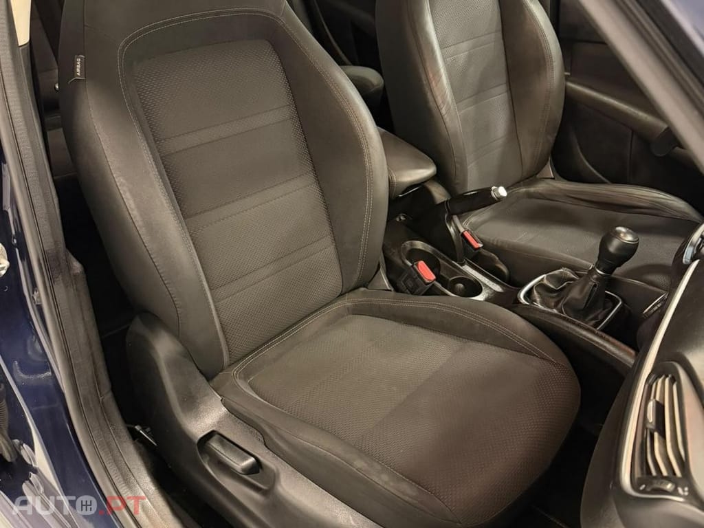 Fiat Tipo 1.3 M-Jet Lounge Tech J17