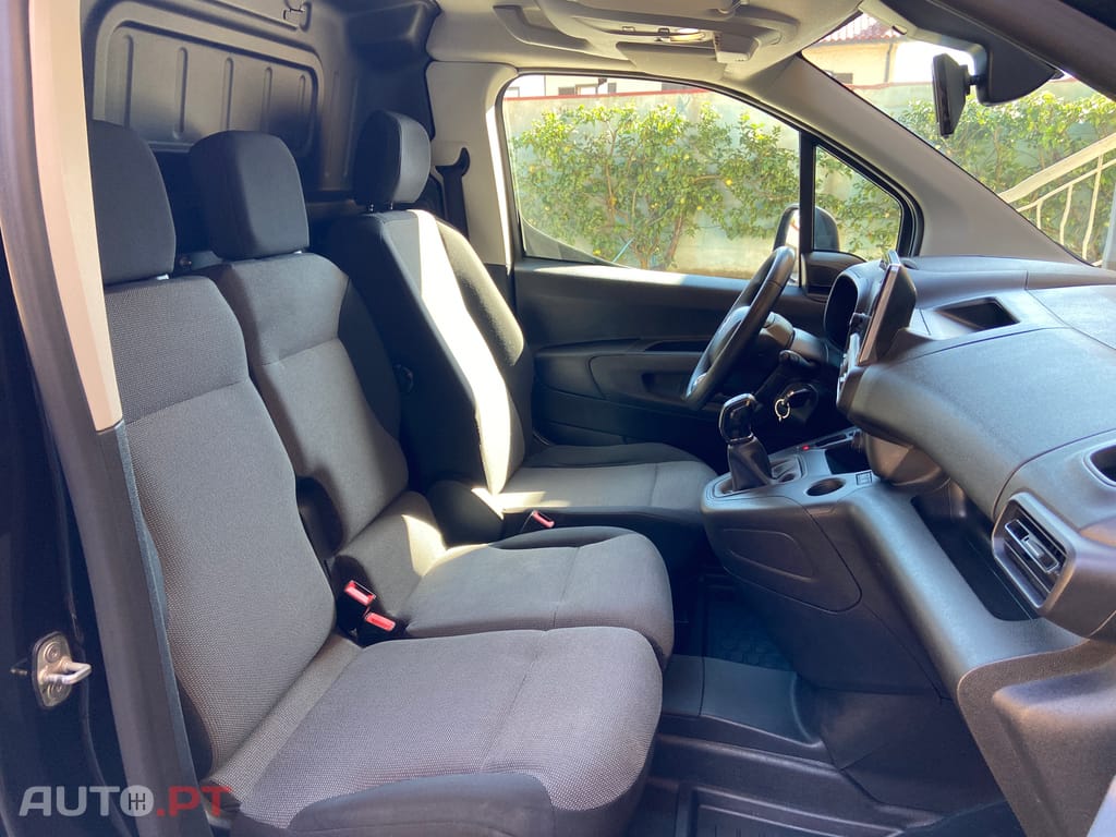 Peugeot Partner 1.6 HDI 100 CV  CarPlay
