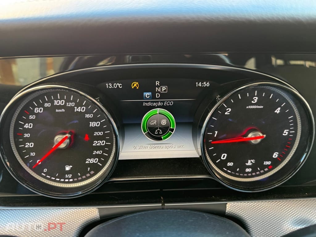 Mercedes-Benz E 220 d AMG Line