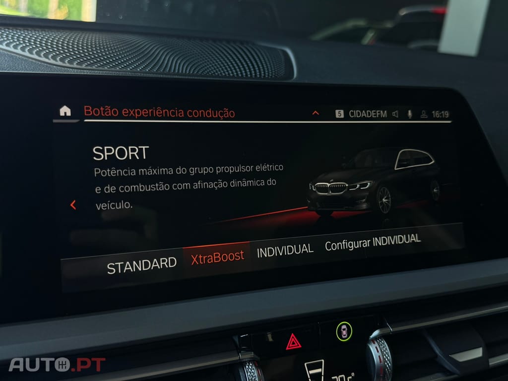 BMW 330 e Touring Auto
