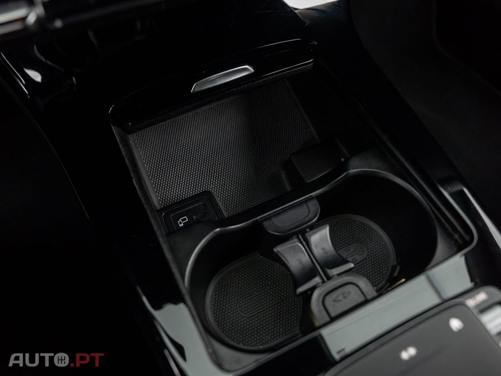 Mercedes-Benz CLA 250 e Shooting Brake Style Plus