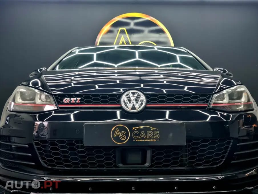 Volkswagen Golf VII GTI PERFORMANCE
